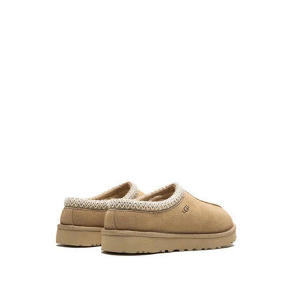 UGG
 
“Tasmen
 
Beige"
 
suede
 
slippers