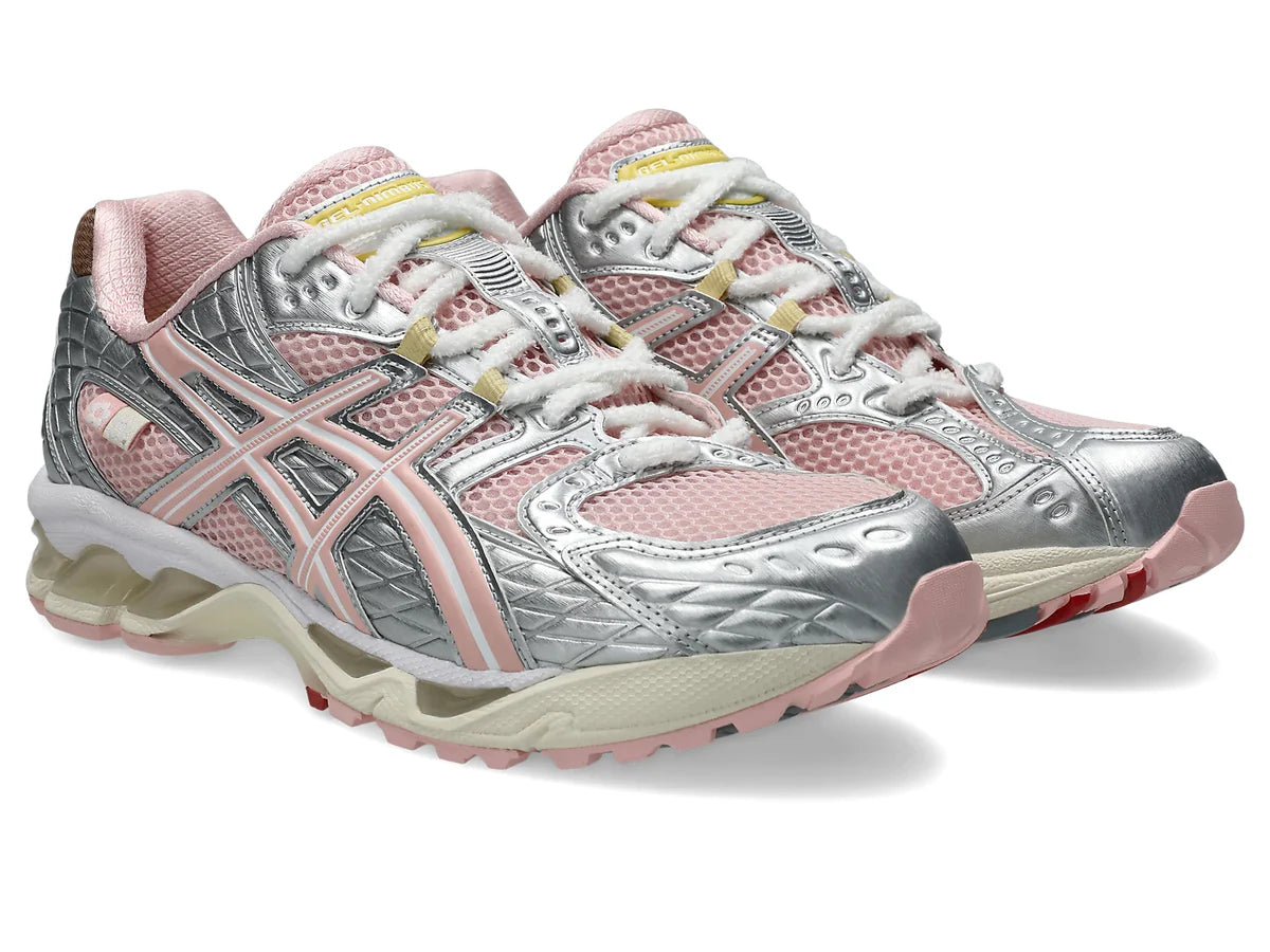 ASICS
 
VANDYTHEPINK
 
X
 
ATMOS
 
X
GEL
 
NIMBUS
 
10.1
 
'STRAWBERRY'