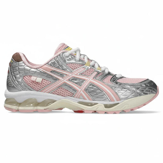 ASICS
 
VANDYTHEPINK
 
X
 
ATMOS
 
X
GEL
 
NIMBUS
 
10.1
 
'STRAWBERRY'